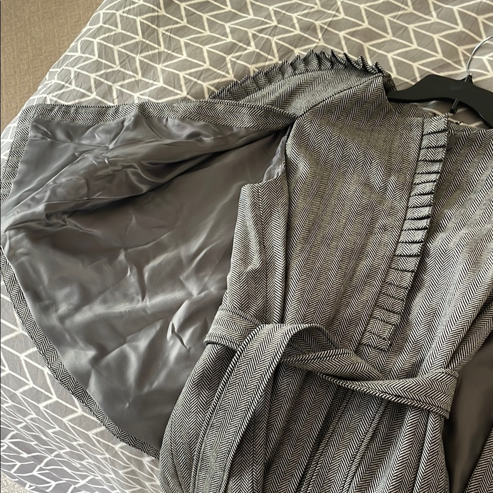 Gray Textured Belted Cape Jacket - image 4